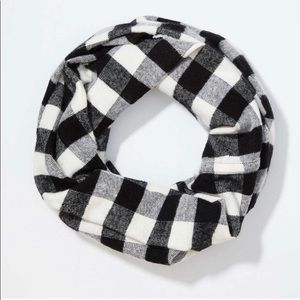 NWT LOFT Buffalo Plaid Infinity Scarf